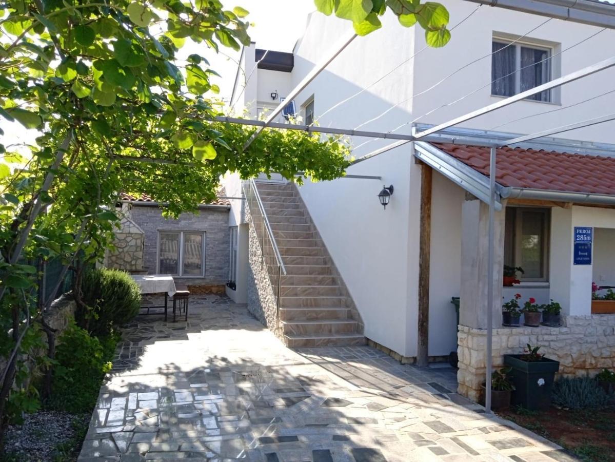 Apartman Josipa Peroj Exteriér fotografie